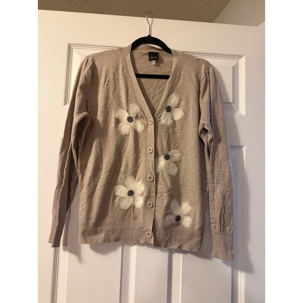 Aaeda Tan Beige Floral Applique Button Front V-Neck Cardigan Sweater Womens L
